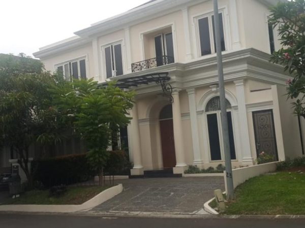 Rumah Mewah di Kawasan Premium Pondok Jagung, Serpong Utara