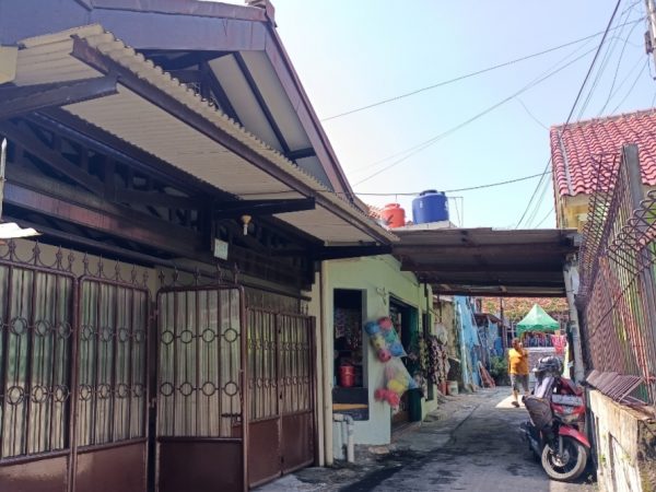 Rumah 2 Lantai Second di Pasar Rebo Jaktim