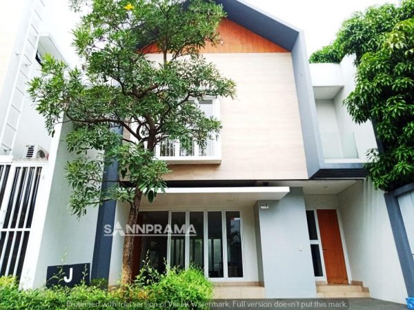 Rumah Cantik Bintaro Jombang