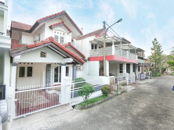 Rumah Furnished Dijual Cepat di Komplek Maharaja (PH)