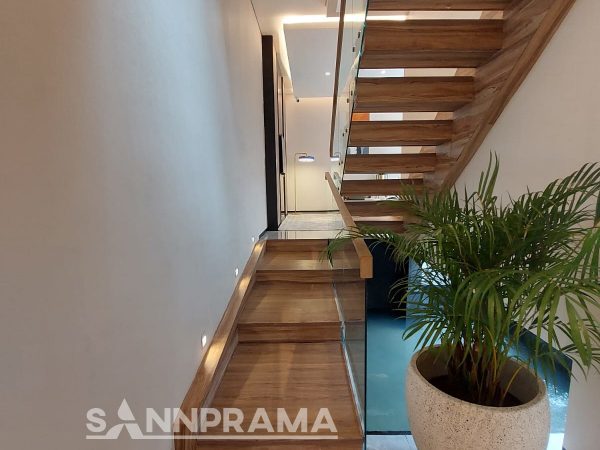 shila sawangan depok