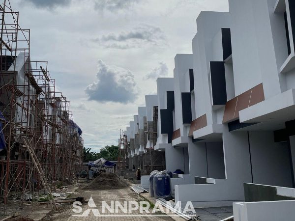 nano townhouse pamulang