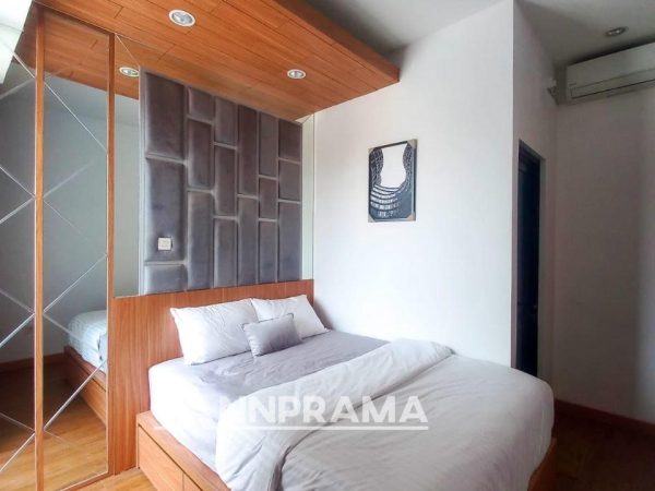 nano townhouse pamulang