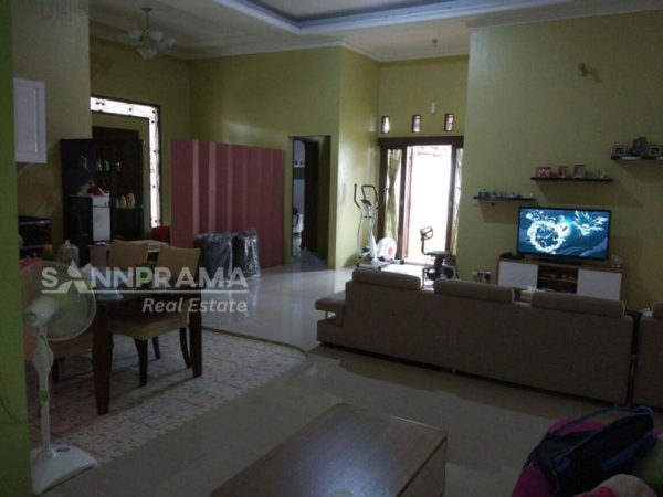 rumah mewah jagakarsa