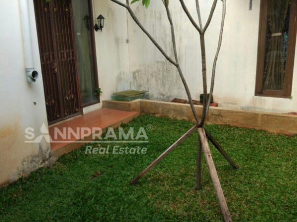 rumah mewah jagakarsa