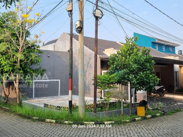 vila rizky ilhami sawangan sannprama