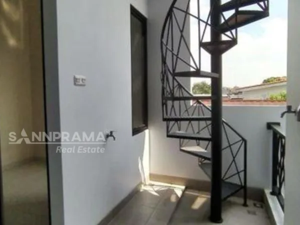 rumah 2 lantai tanah baru sannprama