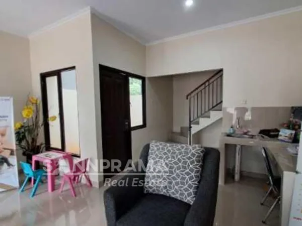 rumah 2 lantai jatisampurna