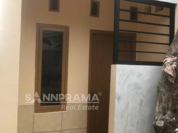 rumah second pasir putih depok