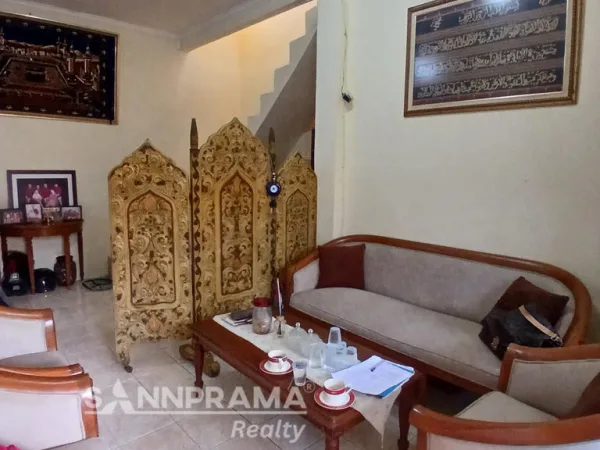 RUMAH DIJUAL MAMPANG DEPOK SANNPRAMA