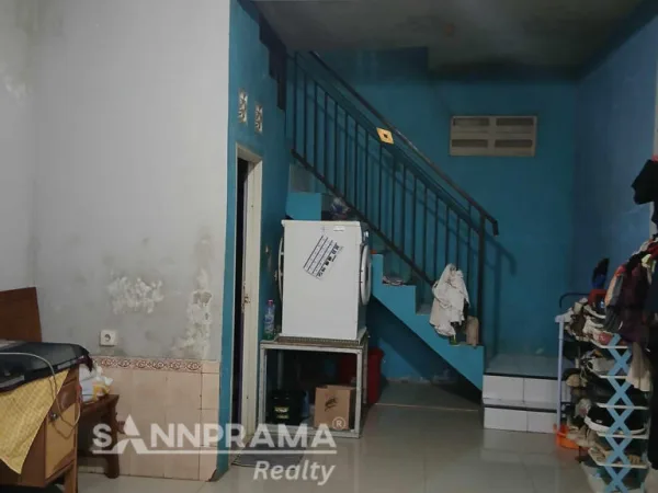 RUMAH second cagar alam depok