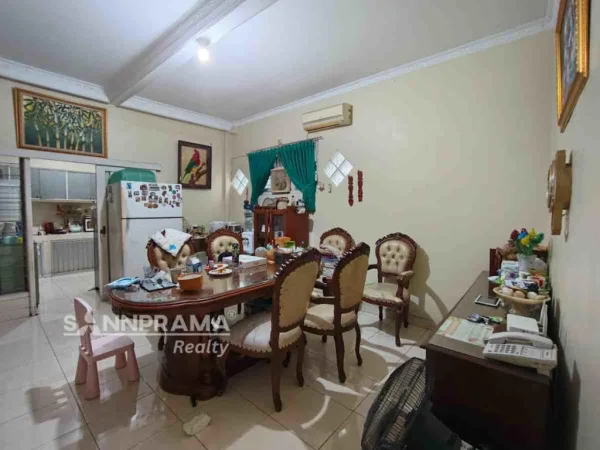 rumah hook sukmajaya depok