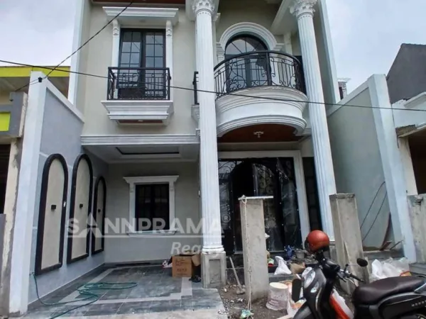 Rumah Mewah 3 lantai di Perumahan Mampang Indah 1 Depok -iml-