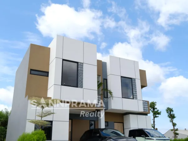 Rumah Blochaus Desain Cantik Dengan Glassblock di Pondok Cabe