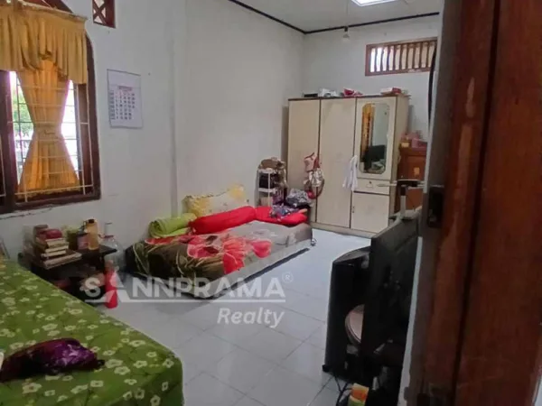 RUMAH SECOND POIN MAS DEPOK SANNPRAMA