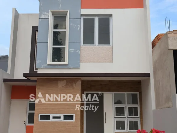 Rumah Luas 2 Lantai di Graha Cinere Depok, Bisa KPR -rn
