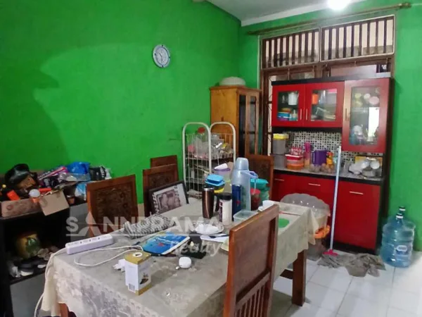 RUMAH SECOND POIN MAS DEPOK SANNPRAMA