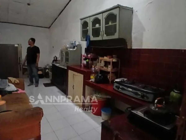 RUMAH SECOND POIN MAS DEPOK SANNPRAMA