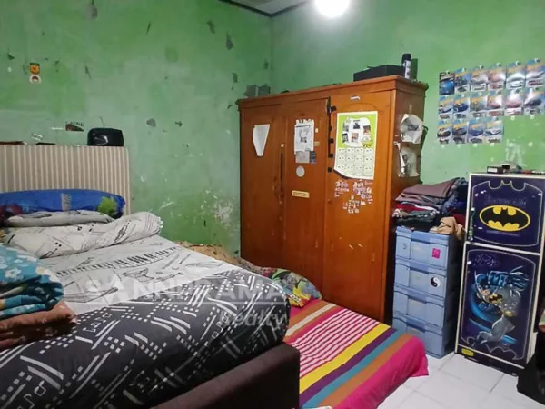 RUMAH SECOND POIN MAS DEPOK SANNPRAMA