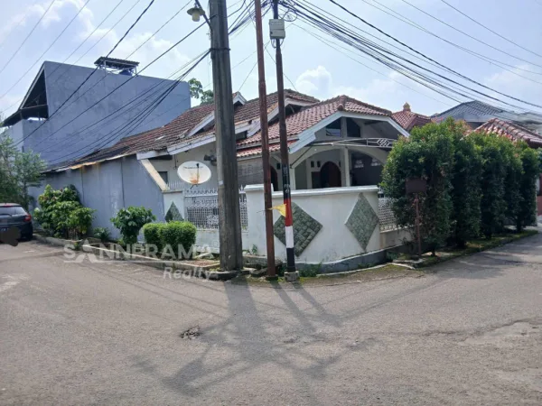 RUMAH SECOND POIN MAS DEPOK SANNPRAMA