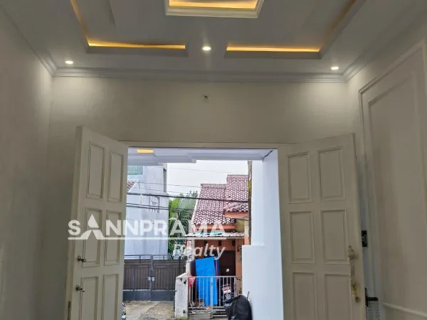RUMAH 2 LANTAI TANAH BARU DEPOK
