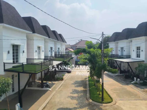 Perumahan Fenomena Jatiraden Town House