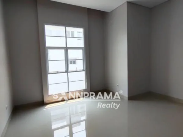 Perumahan Fenomena Jatiraden Town House