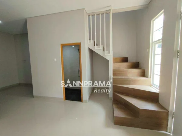 Perumahan Fenomena Jatiraden Town House