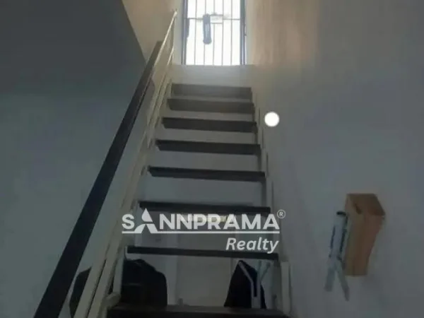 rumah hook di bella casa depok