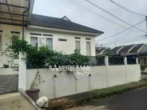 rumah hook di bella casa depok