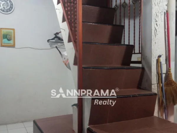 rumah dijual perumnas depok 1