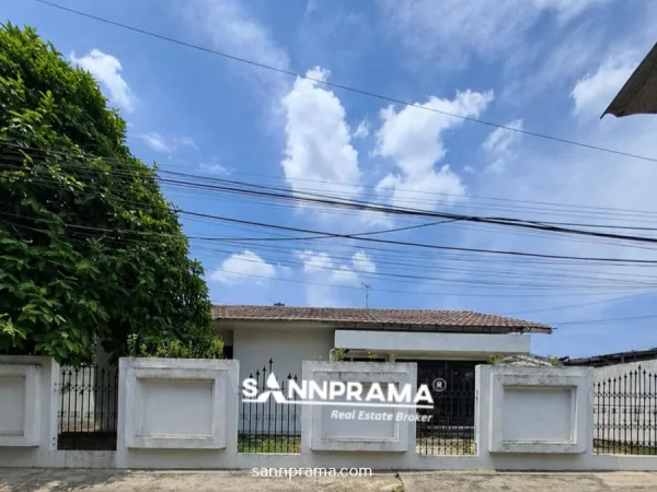 Rumah + Paviliun dengan Tanah Luas di Beji - BbgRin