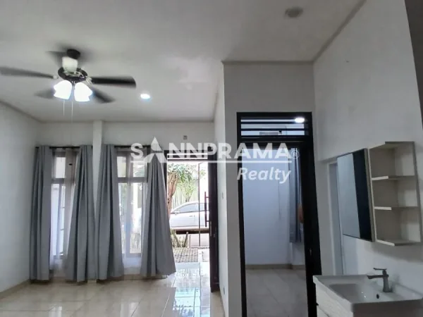 rumah dijual kavling pelita air meruyung