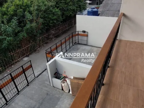 rumah dijual mampang depok