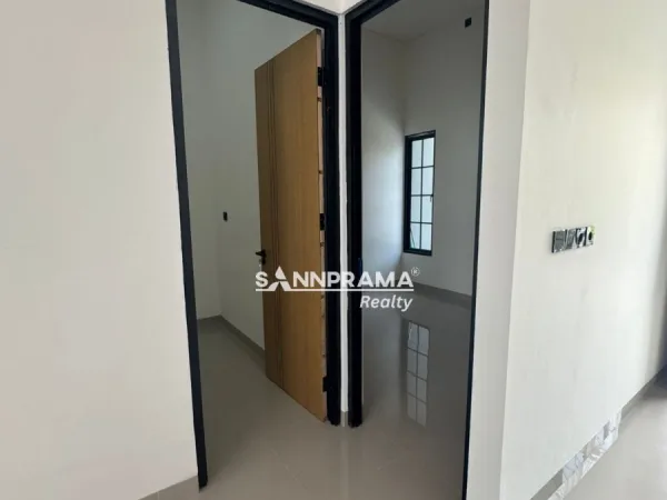 RUMAH dijual mustika jaya bekasi