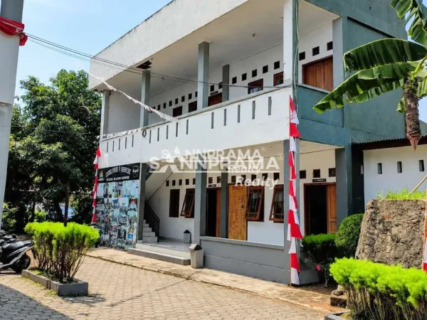 tanah dan eks sekolah depok